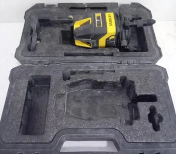 Foto 3 de Nivel Laser Marca Stanley Modelo Stht77512 Con Caja Con No Tiene Acc Cuatro PilasSoporte A Imán TripodeEn Caja Rigida Color Negro