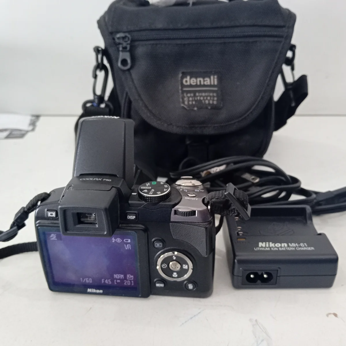 Foto 2 de Camara Fotografica Marca Nikon Modelo Coolpix P80 Usado En Buen Estado Acc 1 Bateria Cargador Correa Estuche