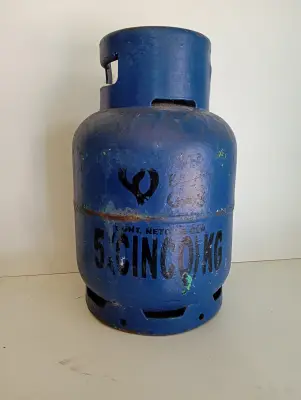 Garrafa Cap: 5 Kg. Marca Blue Gas Usado En Buen Estado Color : Azul Acc: No Tiene