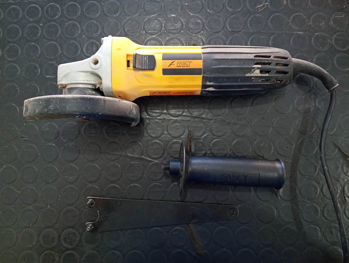 Foto 2 de Pulidora Marca Fascy Modelo Fa1015 Tamaño Chico Usado En Buen Estado Acc ProtectorManija