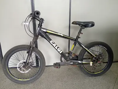 Bicicleta Marca Caloi Aro 20 Modelo No Tiene Usado Con Desgaste Acc Freno A Disco Trasero