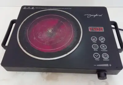 Cocina Electrica Tipo : Vitroceramica Marca Maryland Modelo No Tiene Usado En Buen Estado Acc: No Tiene Comentario: Infrarrojo De 2400 W
