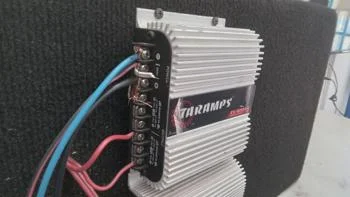 Foto 2 de Amplificador De Sonido P/ Automovil Marca Taramps Modelo Ts400x4 Nro Usado En Buen Estado Acc No Tiene