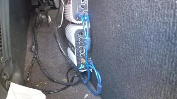 Foto 3 de Amplificador De Sonido P/ Automovil Marca Taramps Modelo Ts400x4 Nro Usado En Buen Estado Acc No Tiene