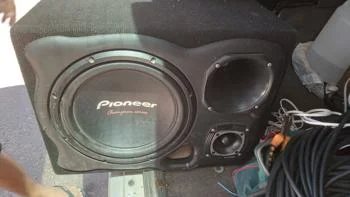 Caja C/ Parlantes Para Auto Nro Usado En Buen Estado Acc Woofer Pioneer De 12"1 Corneta1 Super Twister