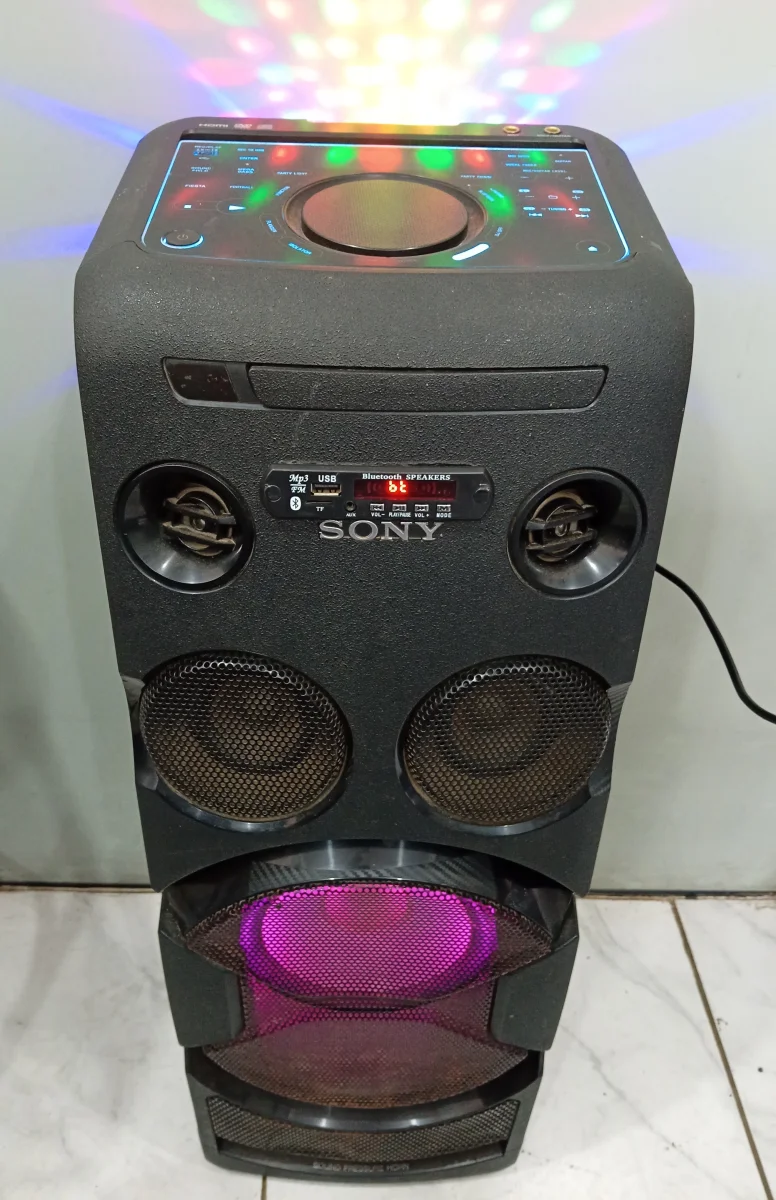 Caja De Sonido Amplificada Marca Sony Modelo Mch-V500 Sin Control Usado En Buen Estado Acc Cable Power