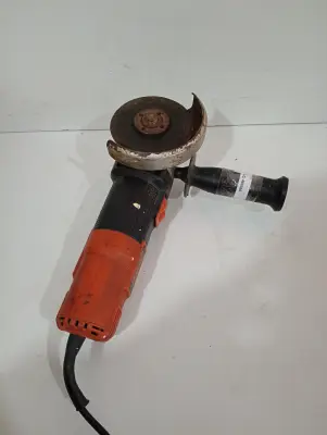 Pulidora Marca Black Y Decker Modelo No Se Visualzia Tamaño Chico Usado En Buen Estado Acc Manija Y Protector