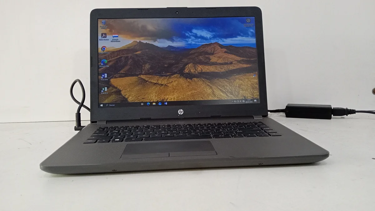 Foto 2 de Notebook Marca Hp Modelo Hp 245 G6 Procesador Amd A9-9425 Memoria Ram 8 Gb Disco Duro 500 Gb Generacion No Tiene Acc Sin Teclado Numerico