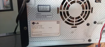 Foto 3 de Equipo De Sonido Marca Lg Con Control Modelo Cj65 Usado En Buen Estado Acc Cable Conexion