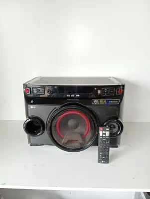 Mini Componente Marca Lg Con Control Modelo Om4560 Usado En Buen Estado Con No Tiene Acc No Tiene