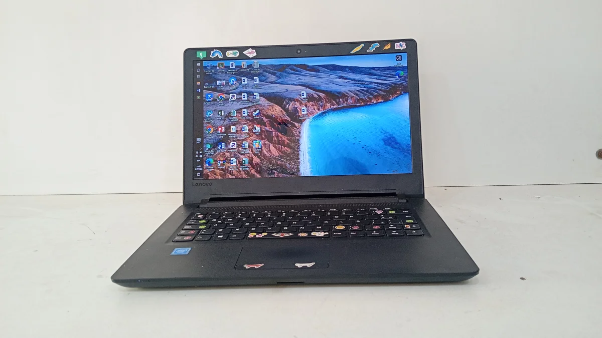 Foto 3 de Notebook Marca Lenovo Modelo 80t6 Procesador Celeron Memoria Ram 4 Gb Disco Duro 500 Gb Generacion 1 Acc No Tiene