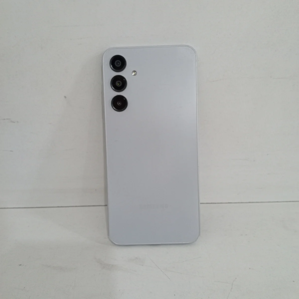 Foto 2 de Celular Marca Sansung Modelo A16 Memoria Ram 4 Gb Almacenamiento Interno 128 Gb Acc Estuche Transparente