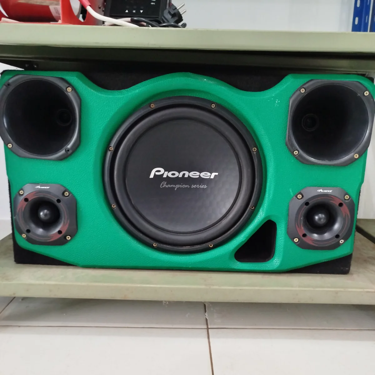 Caja C/ Parlantes Para Auto Usado En Buen Estado Acc 2 Twister Hinor2 Cornetas Buffer Pioneer 15