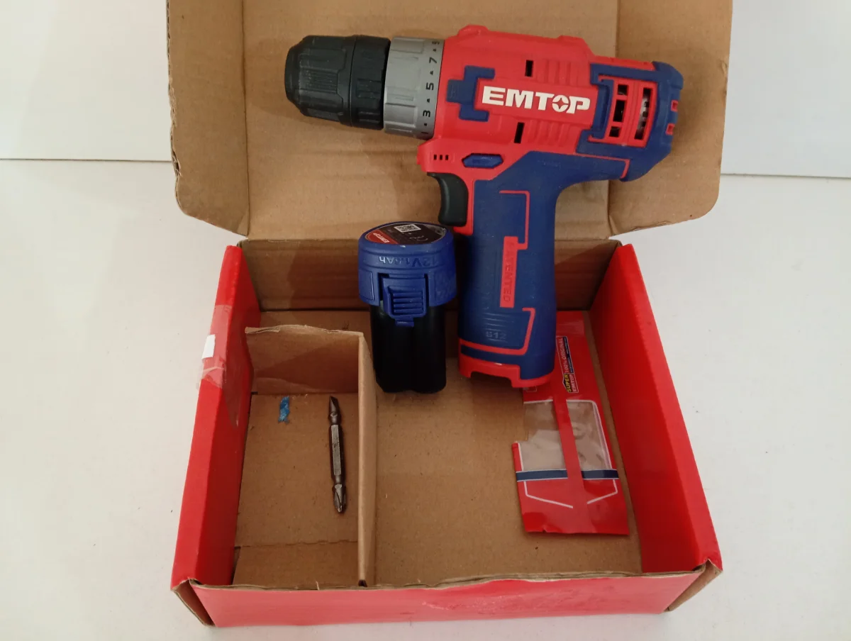 Foto 3 de Taladro Marca Emtop Modelo No Tiene Usado En Buen Estado Acc 1 Bateria 1 Mecha