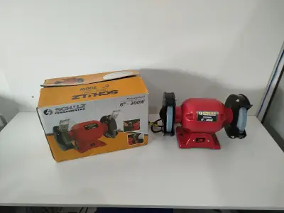 Esmeril Marca Schulz Modelo 6" Nuevo Sin Uso Acc 2 Pìedra Esmeril