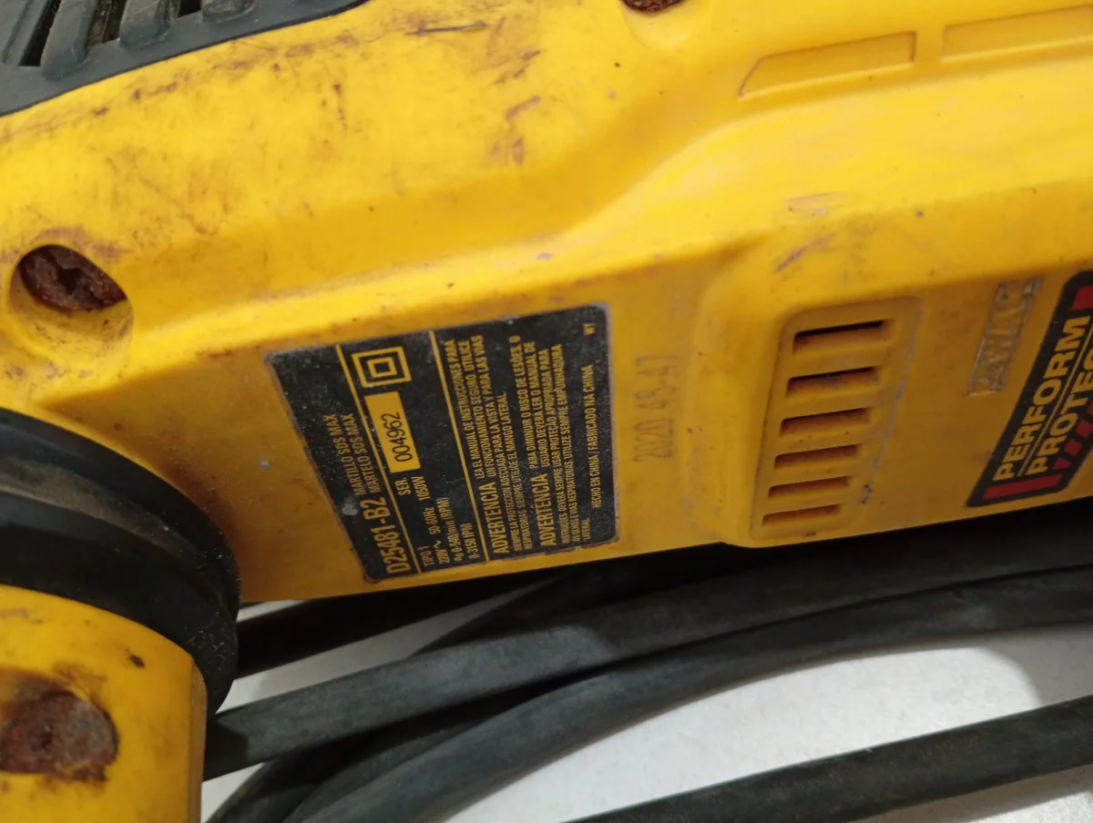 Foto 3 de Taladro Marca Dewalt Modelo D25481-B2 Usado En Buen Estado Acc No Tiene