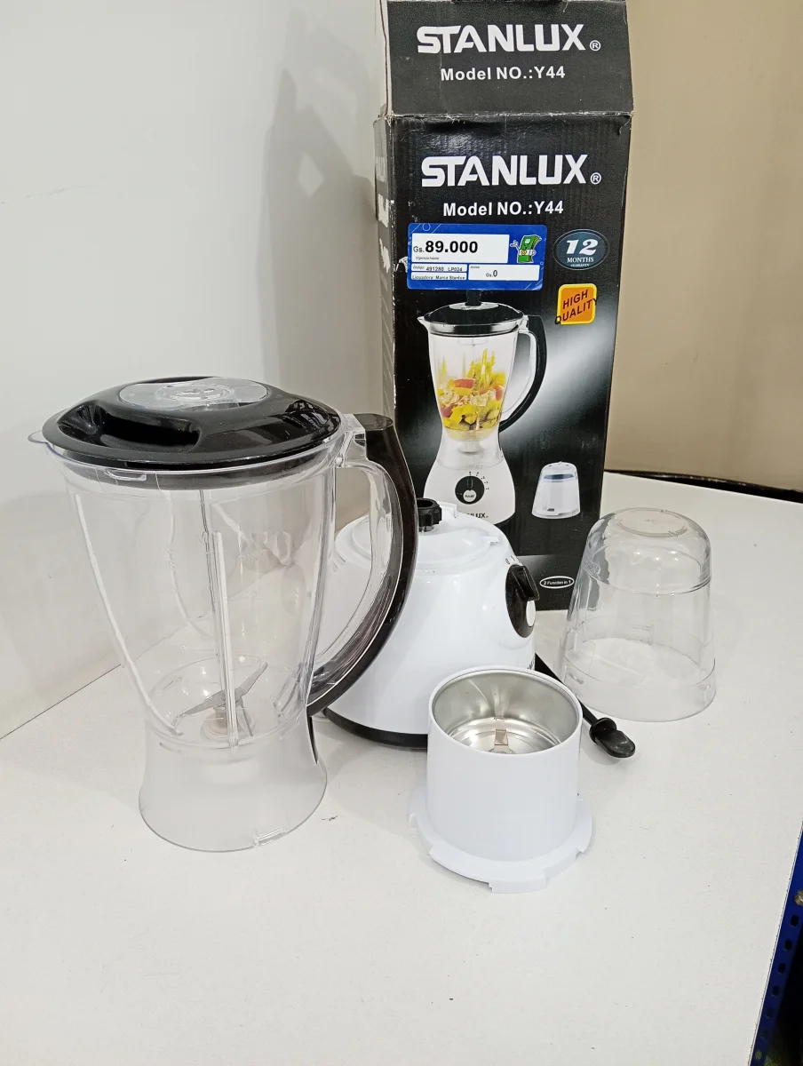 Licuadora Marca Stanlux Modelo Y44 Velocidades Nuevo Sin Uso Acc No Tiene