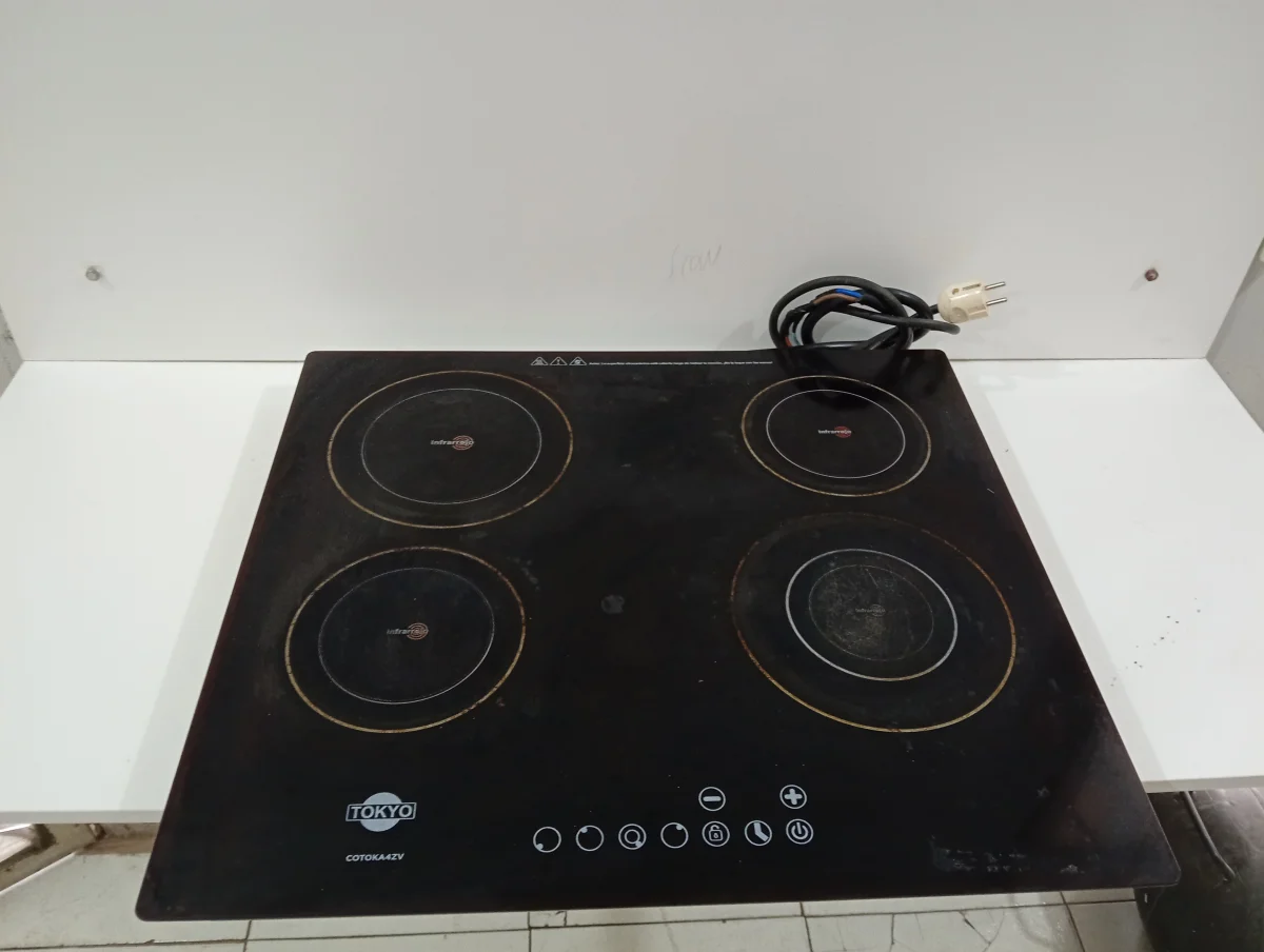 Cocina Electrica Tipo Vitroceramica Marca Tokyo Modelo Cotoka4zv Usado-En-Buen-Estado Acc Para 4 Infrarojos