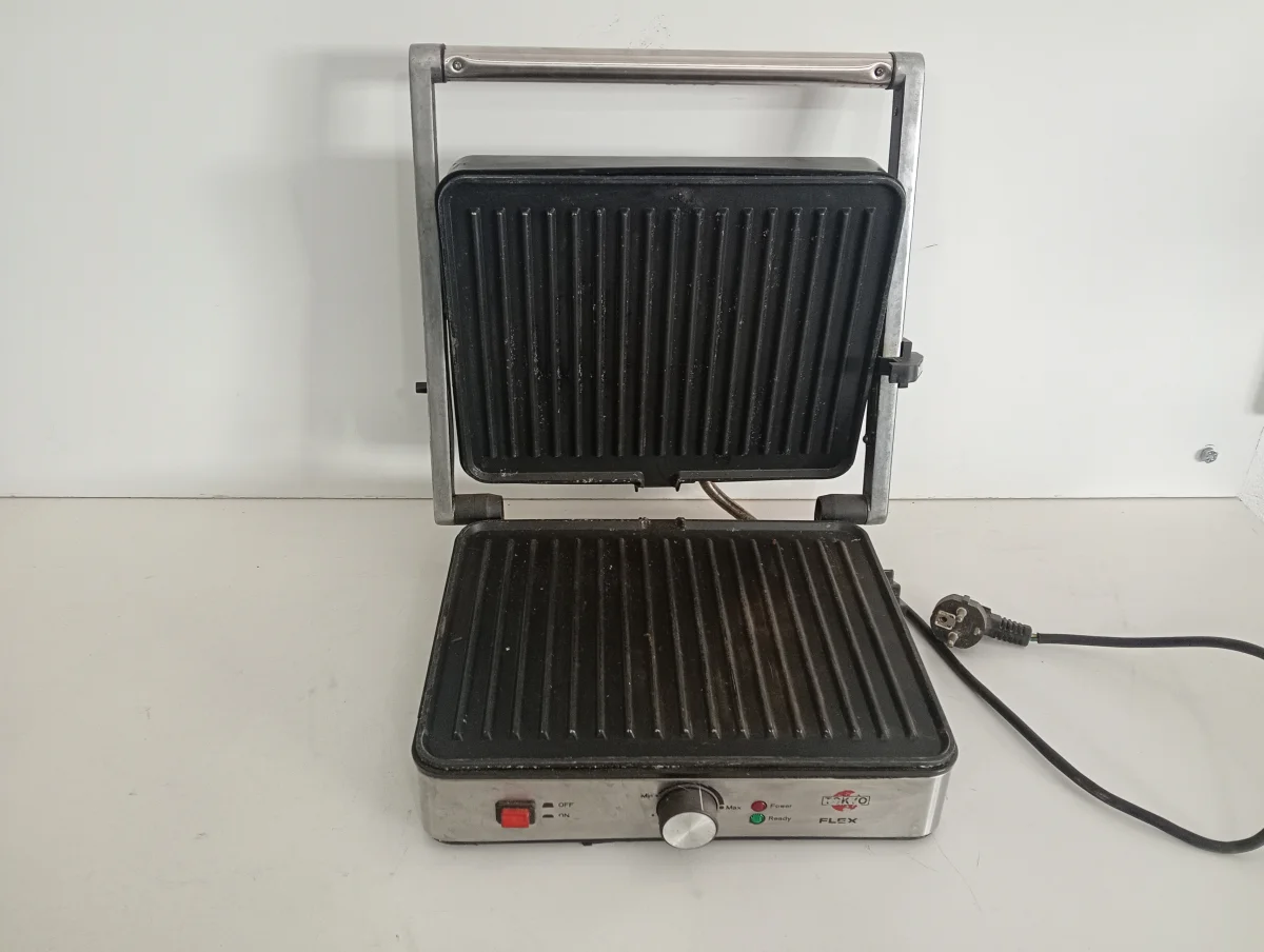 Churrasquera Marca Tokyo Modelo Edtchflex360-N Usado Con Desgaste Acc No Tiene