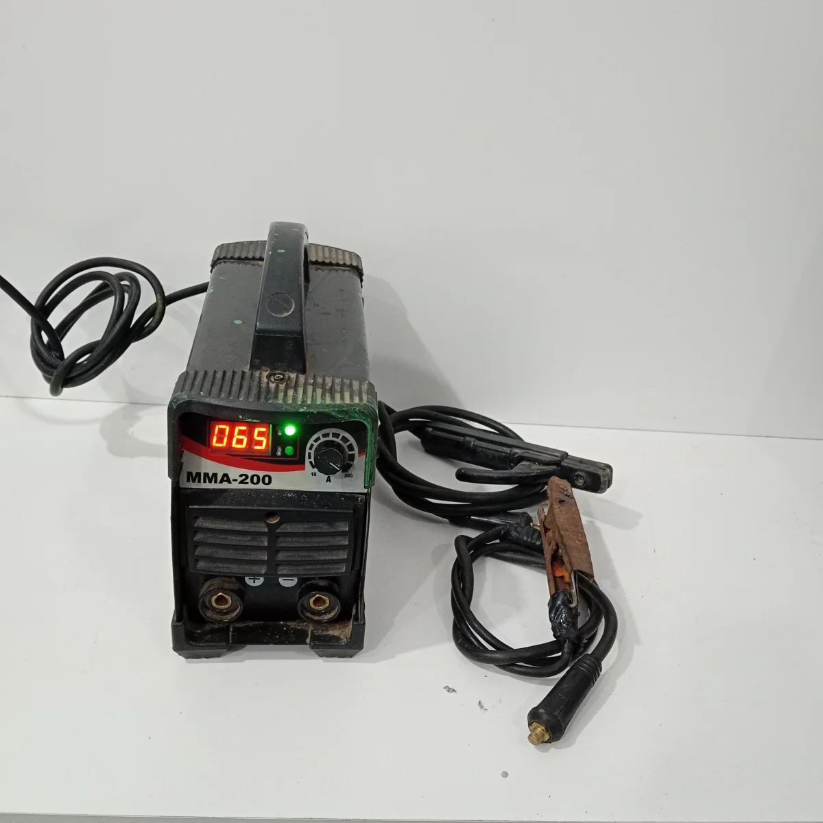 Foto 2 de Soldador Marca Vcp Modelo Mma-200 Usado En Buen Estado Acc Pico Para SoldarPinsa A Tierra