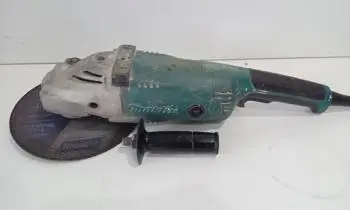 Pulidora Marca Makita Modelo Ga9020 Tamaño Grande Usado En Buen Estado Acc C/ ManijaDisco De CorteS/ Protector