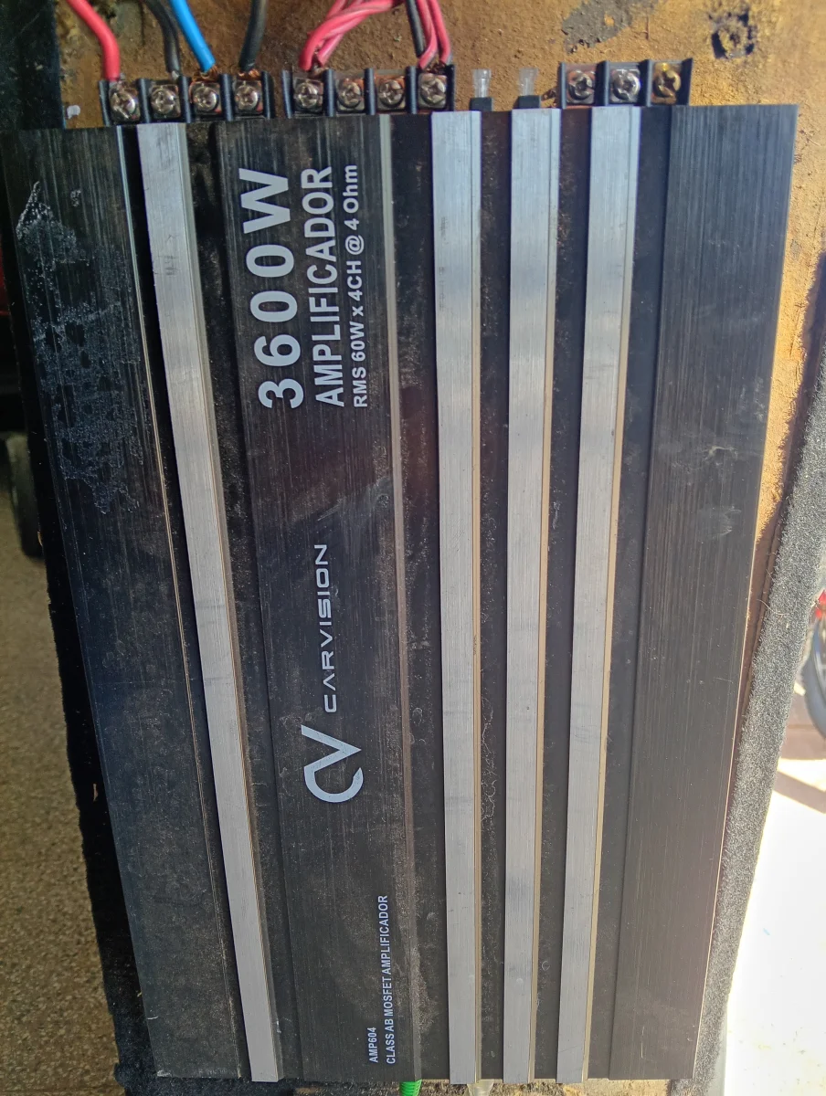 Amplificador De Sonido P/ Automovil Marca Carvision. Modelo Amp604 Usado En Buen Estado Acc 4 Canales