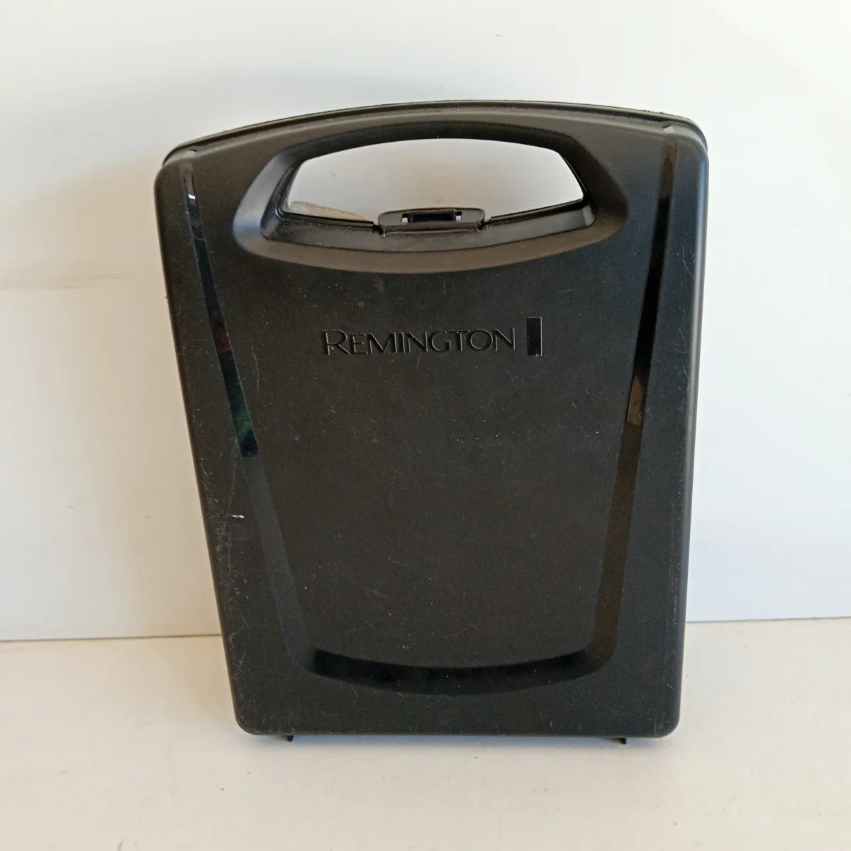 Foto 3 de Maquina De Cortar Cabello Marca Remington Modelo Hc06a Usado En Buen Estado Acc Accesorios Niveles Maletin