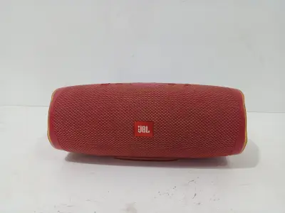 Parlante Portatil Marca Jbl Modelo Charge 4 Usado En Buen Estado Con No Tiene Acc No Tiene