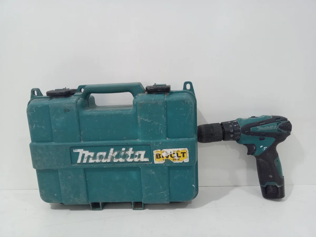 Foto 2 de Taladro Marca Makita Modelo Hp330d Acc 2 Batierias1 Cargador