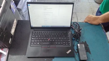 Notebook Marca Llenovo Modelo Thingpad Procesador I5 Memoria Ram 8 Gb Disco Duro 237 Gb Generacion 11 Acc No Tiene