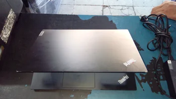 Foto 2 de Notebook Marca Llenovo Modelo Thingpad Procesador I5 Memoria Ram 8 Gb Disco Duro 237 Gb Generacion 11 Acc No Tiene
