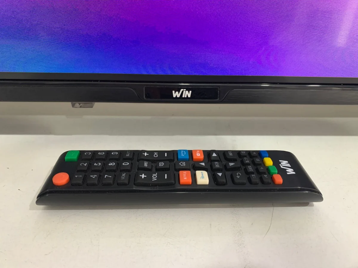 Foto 5 de Televisor Led Smart De 32 '' Marca Win Modelo Win32fs Con Control Usado-En-Buen-Estado Acc C/2 Patitas De Pedestal