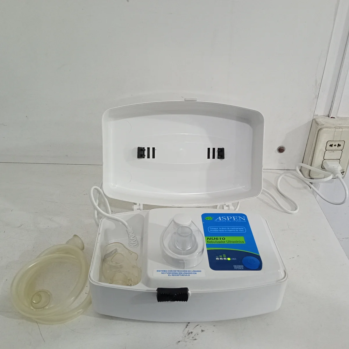 Nebulizador Marca Aspen Modelo Nu610 Usado En Buen Estado Acc Con 1 Mascarilla Manguera
