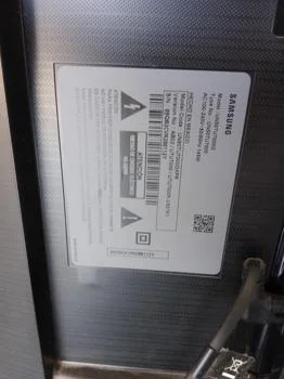 Foto 2 de Televisor Led Smart De 50 '' Marca Samsung Modelo Un50tu7000g Con Control Usado En Buen Estado Acc Par De Patitas