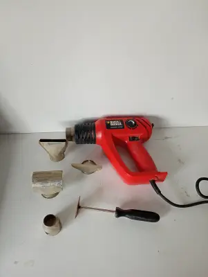 Pistola De Calor Marca Black Decker Modelo Kx2000k Sin Caja Con 4 Picos Acc 1 Espatula Maletin
