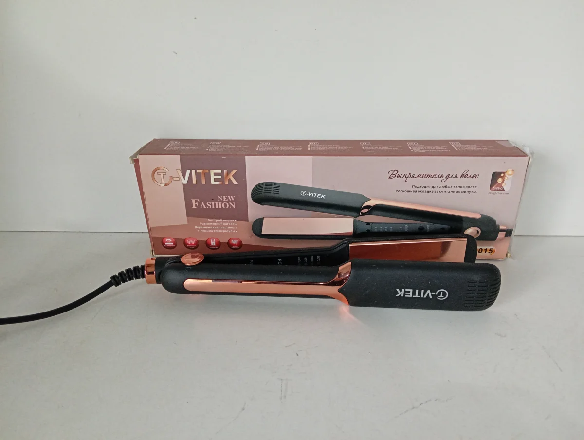 Foto 2 de Planchita Para Cabello Marca Cvitek Modelo Vt-8015 Usado En Buen Estado Acc No Tiene