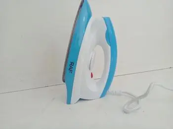 Plancha Electrica Marca Raf Modelo Usado En Buen Estado Acc No Tiene