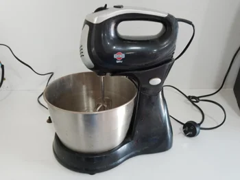 Batidora Marca Tokyo Modelo San 5 Usado Con Desgaste Acc Bol Acero Inox