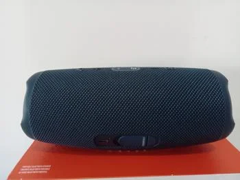Foto 3 de Speaker Potencia Watts No Tiene Marca Jbl Sin Control Modelo Charge 5 Usado En Buen Estado Con Caja Acc Cable Usb