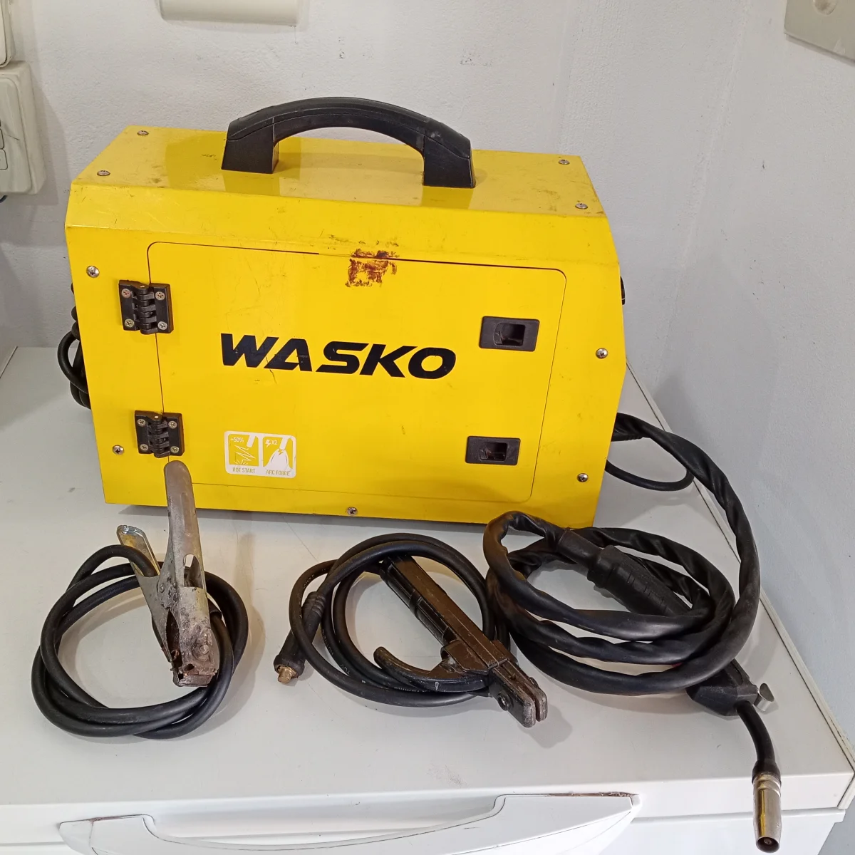 Foto 2 de Soldador Marca Wasko. Modelo Wme6210m2x Usado En Buen Estado Acc Pinzas Psotivo Y NegativoTorcha