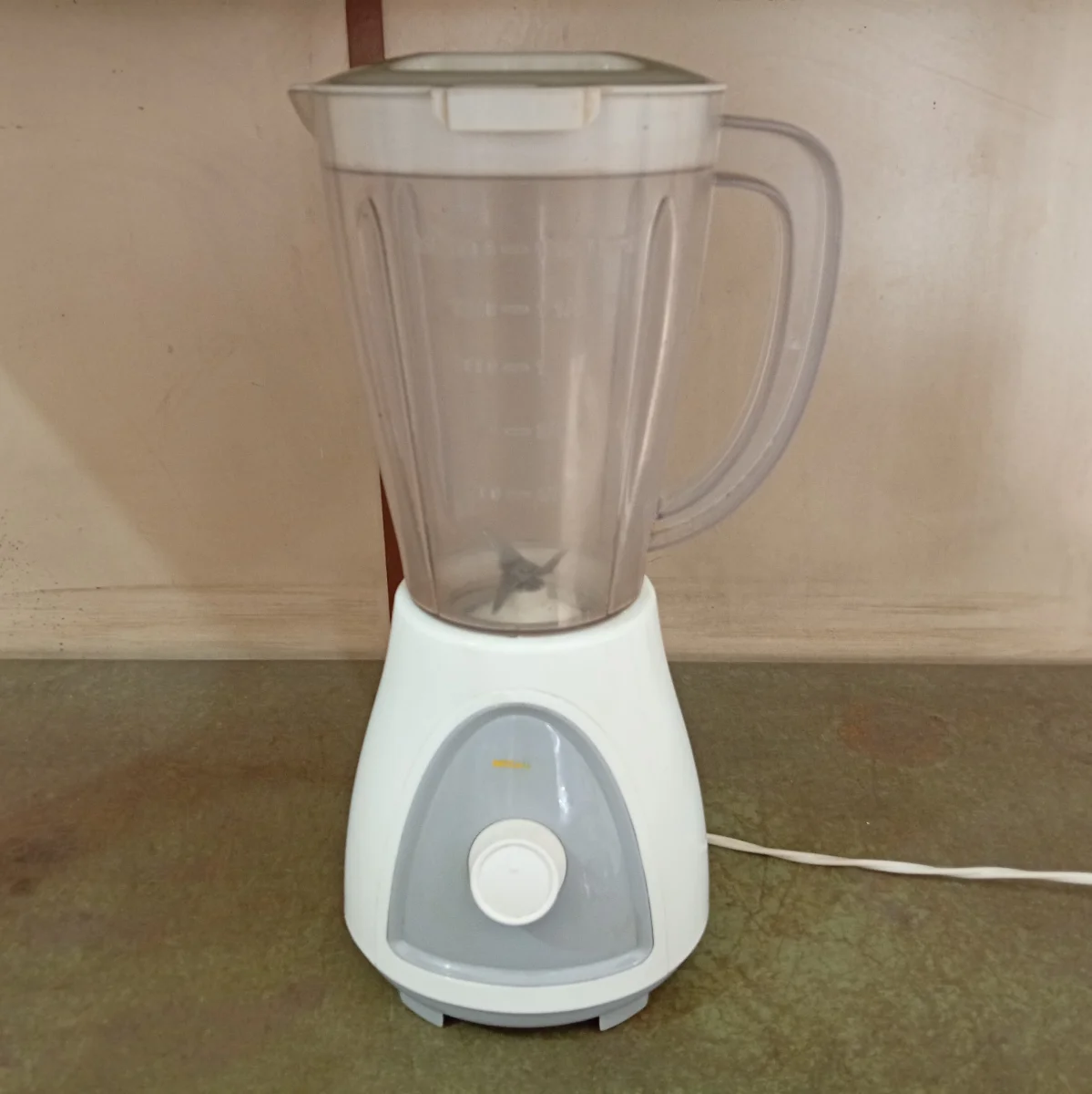 Foto 2 de Licuadora Marca Midas Modelo Md-L1008 Velocidades Usado Con Desgaste Acc Jarra De Plastico