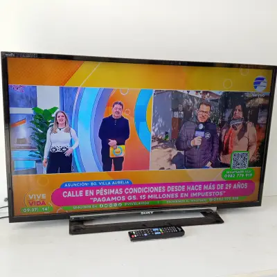 Televisor Led Convencional De 40 '' Marca Sony Modelo Kdl-40r455a Usado En Buen Estado Con Control Sin Caja Acc Con PedestalControl Marca Ecopower