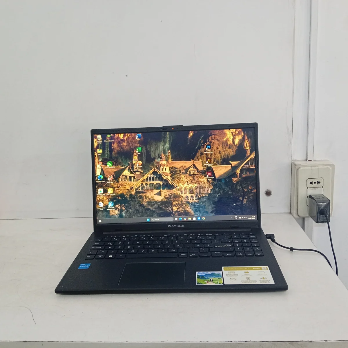 Foto 3 de Notebook Marca Asus Modelo Vivobook Go 15 Procesador Core I3 Memoria Ram 8 Gb Disco Duro 500 Gb Generacion 305 Acc No Tiene