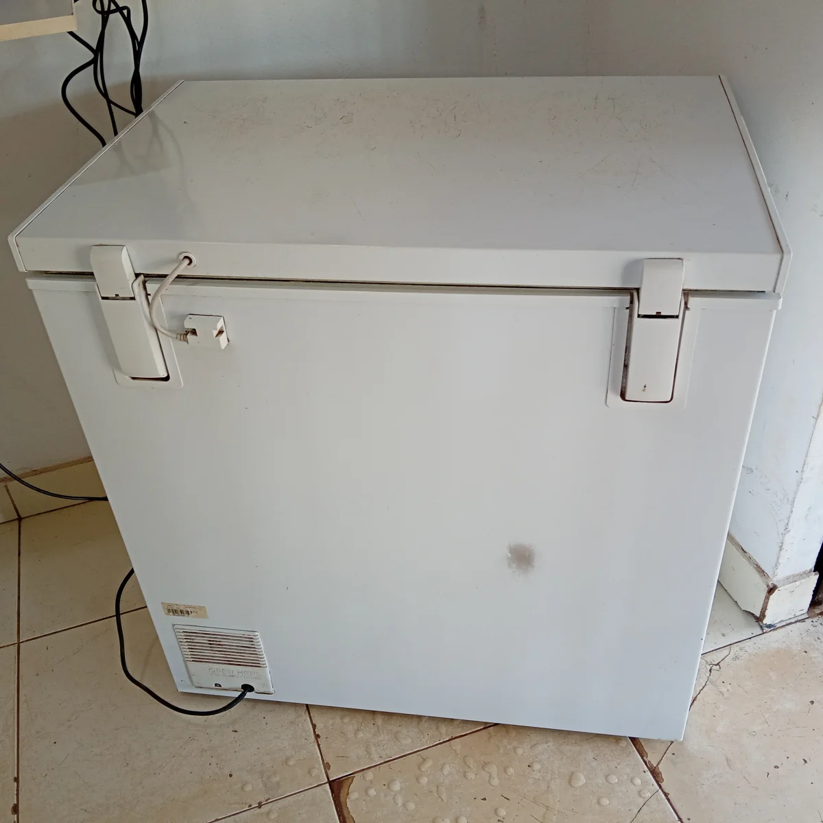 Foto 3 de Congeladora / Frezzer Marca Midea Litros 200 Modelo Mdrc280fzg01 Usado En Buen Estado Acc No Tiene
