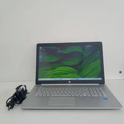 Notebook Marca Hp Modelo 17-By4013dx Procesador Intel Core I3 Memoria Ram 16 Gb Disco Duro 250 Gb Generacion 11 Acc CargadorUsbHdmi