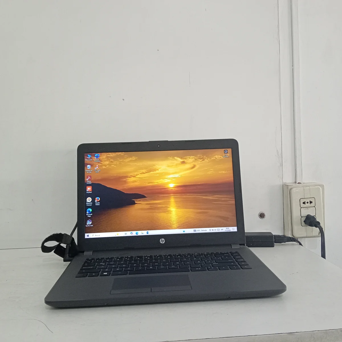 Foto 3 de Notebook Marca Hp Modelo Hp 245 G6 Procesador Amd 9a Memoria Ram 8 Gb Disco Duro 500 Gb Generacion No Tiene Acc No Tiene