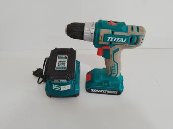 Taladro Marca Total Modelo Tdli2002 Acc 2 BateriasCargador