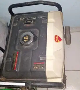 Generador Electrico Marca Ducati 3200 Modelo Dgr3200 Usado En Buen Estado Potencia En Kva 3200 Acc No Tiene