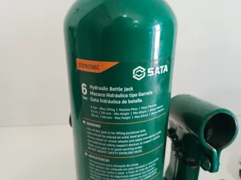 Foto 3 de Gato Hidraulico Marca Sata Modelo No Tiene Usado En Buen Estado Acc No Tiene