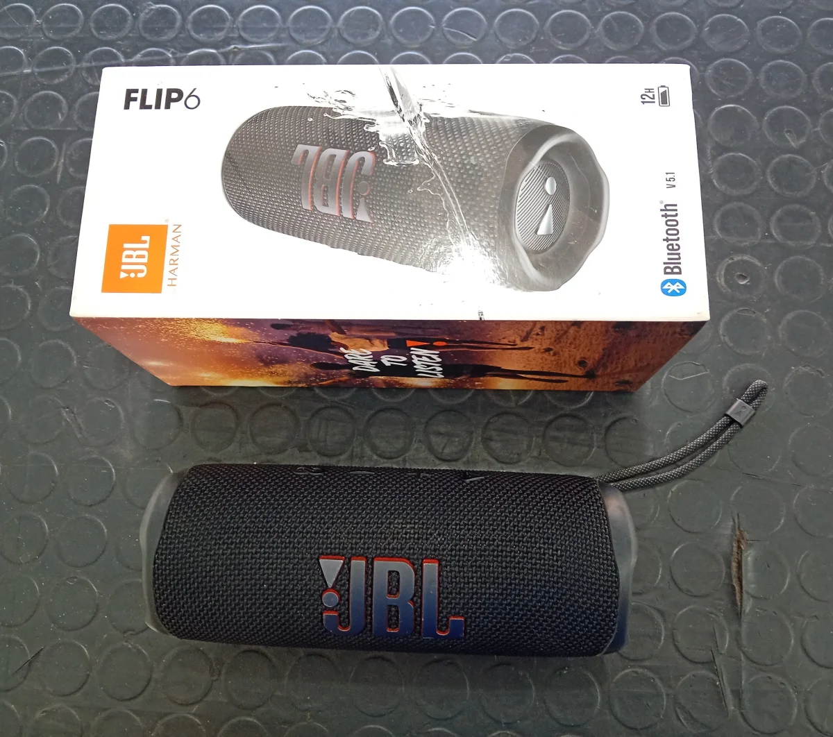 Speaker Potencia Watts No Tiene Marca Jbl Sin Control Modelo Flip 6 Usado En Buen Estado Con Caja Acc No Tiene